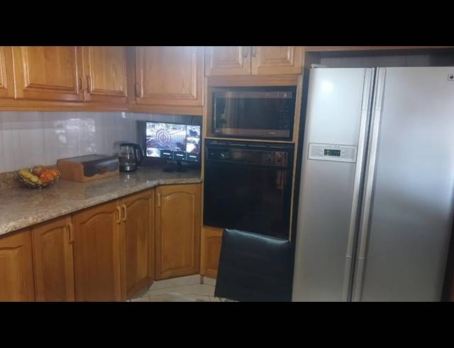 4 BEDROOM HOUSE FOR SALE IN SHALLCROSS